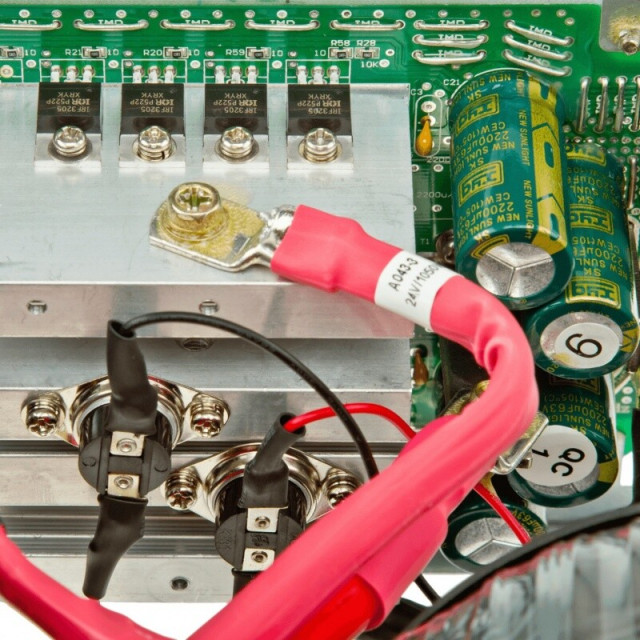 ДБЖ з правильною синусоїдою Logicpower LPY-B-PSW-1500VA + (1050 Вт) ДБЖ з правильною синусоїдою Logicpower LPY-B-PSW-1500VA + (1050 Вт)